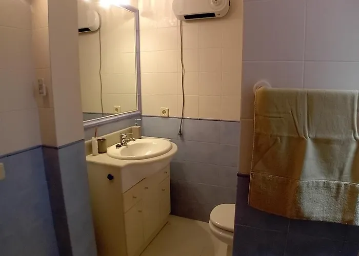 וילה 10 People, 150 M From The Sea, Pool And Garden *