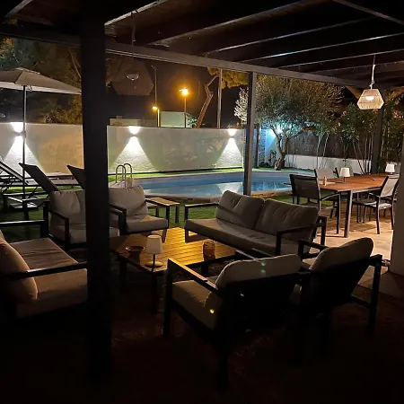 10 People, 150 M From The Sea, Pool And Garden プラヤ・デアロ