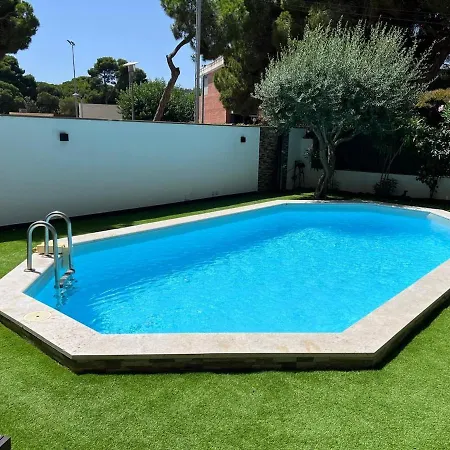 10 People, 150 M From The Sea, Pool And Garden * プラヤ・デアロ