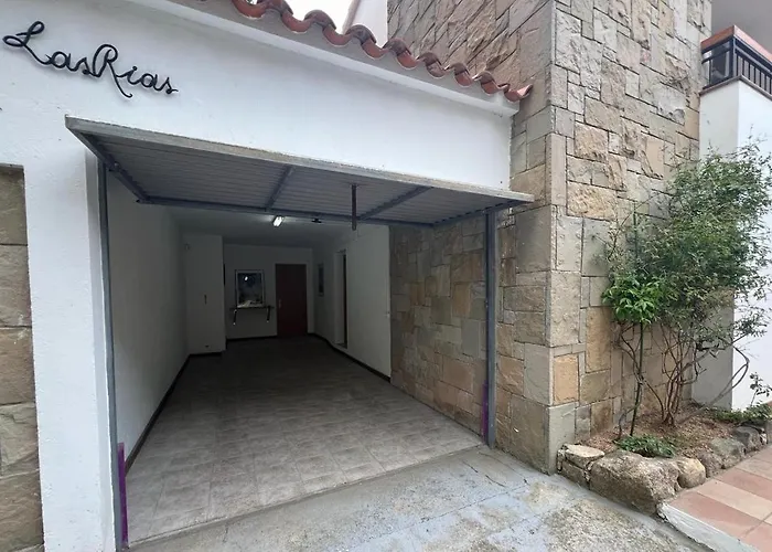 Villa 10 People, 150 M From The Sea, Pool And Garden