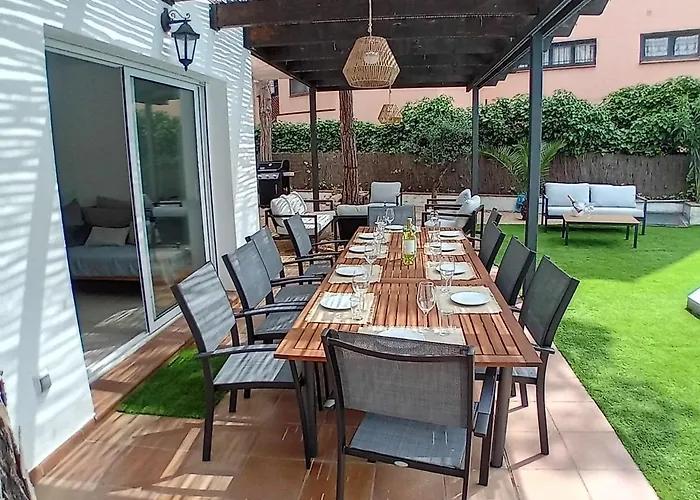 Villa 10 People, 150 M From The Sea, Pool And Garden *